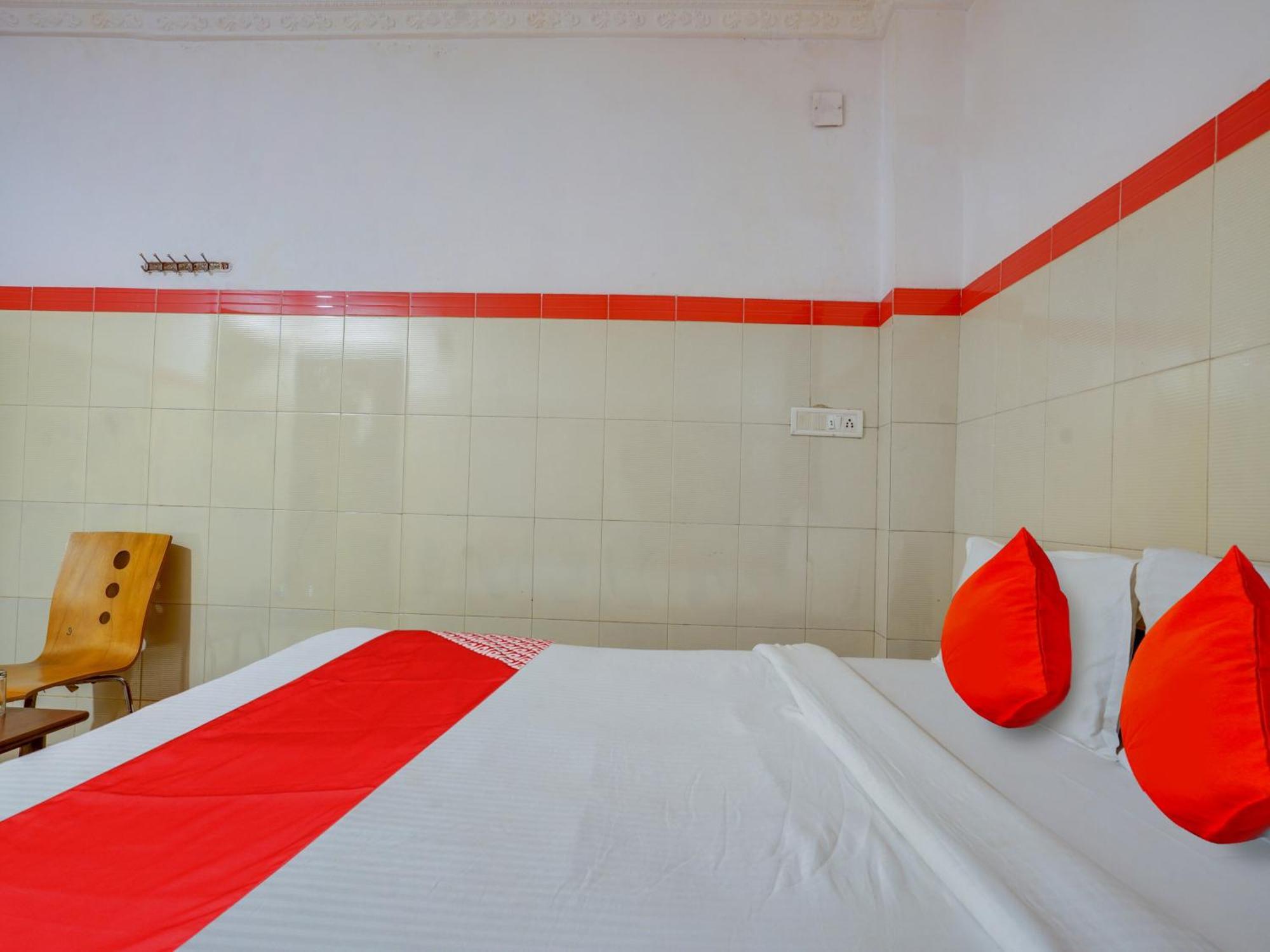 Hotel O Siro Inn Shamshabad Exterior photo