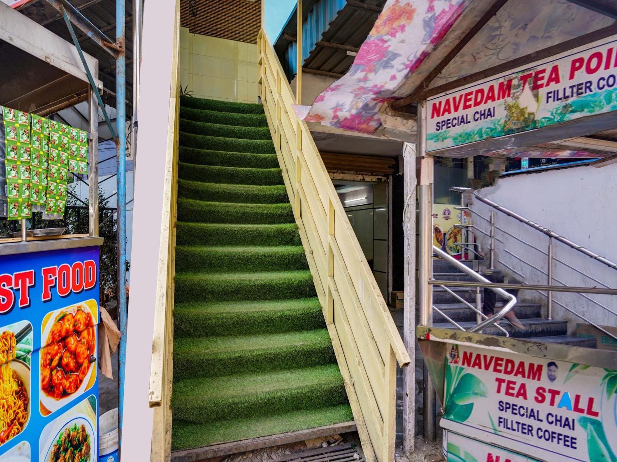 Hotel O Siro Inn Shamshabad Exterior photo