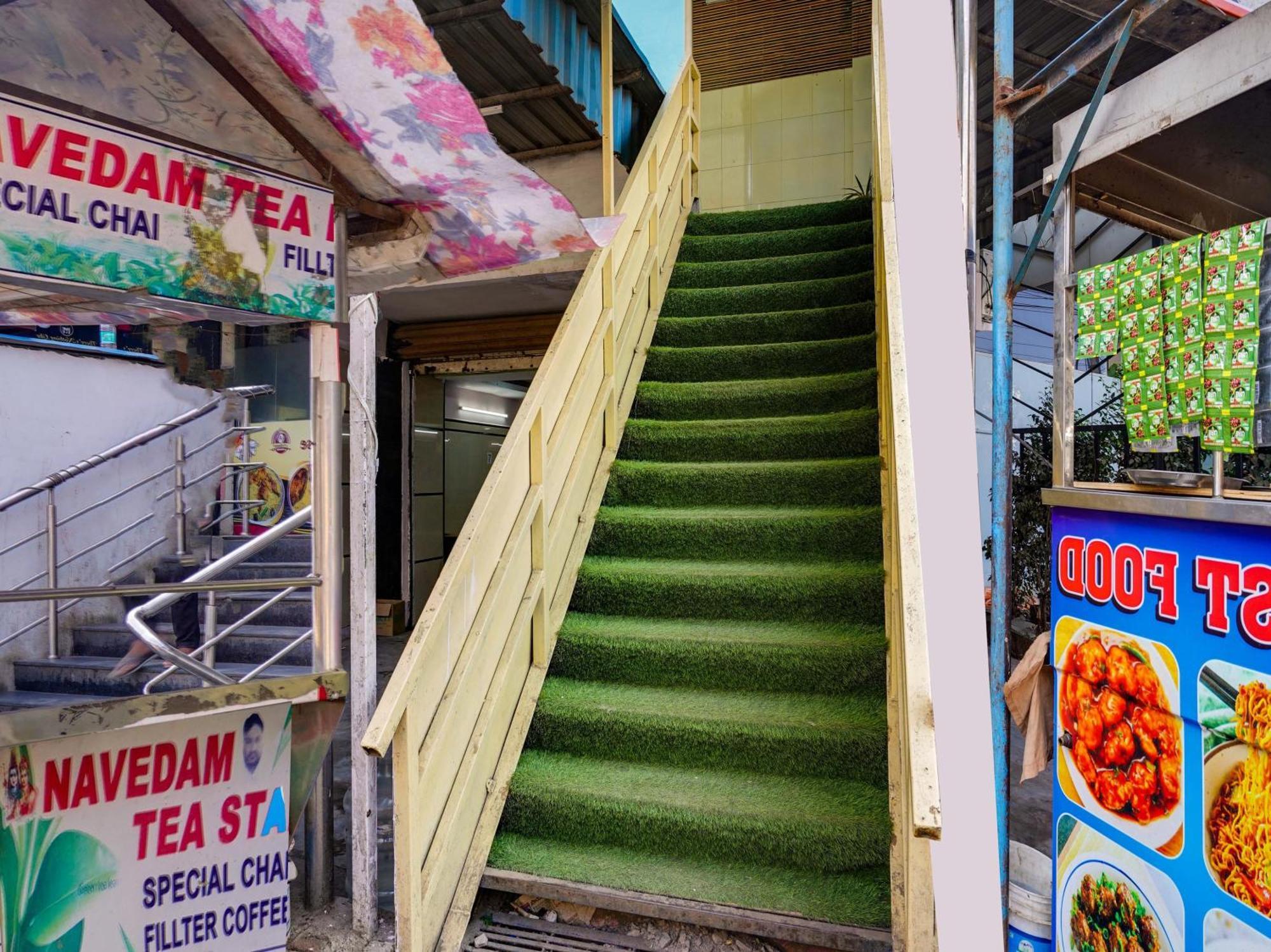 Hotel O Siro Inn Shamshabad Exterior photo